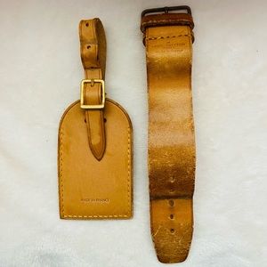 Louis Vuitton Luggage Tag & Poignet Set